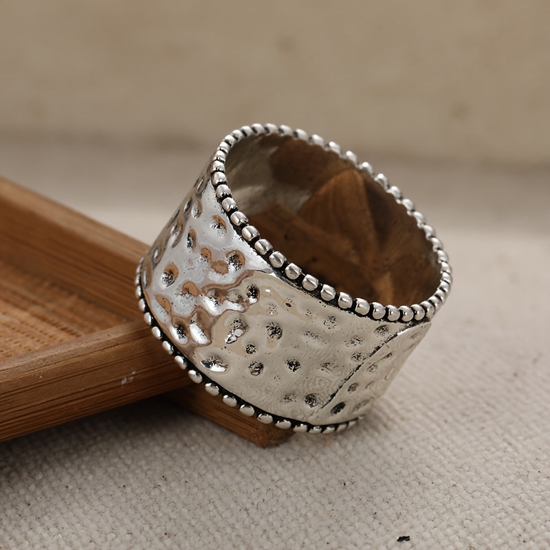 Vintage Wide Band Heart Spinner Ring