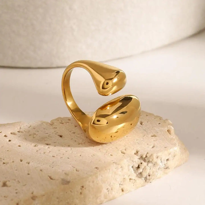 Minimalist Gold Wave Ring