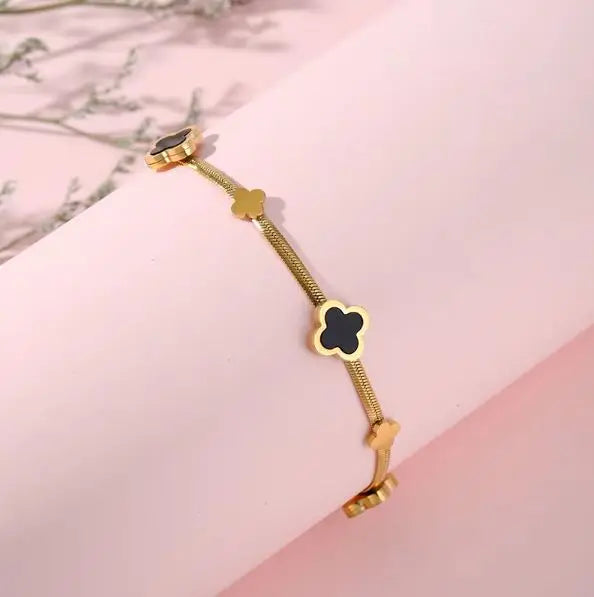 Vintage Clover Station Bracelet