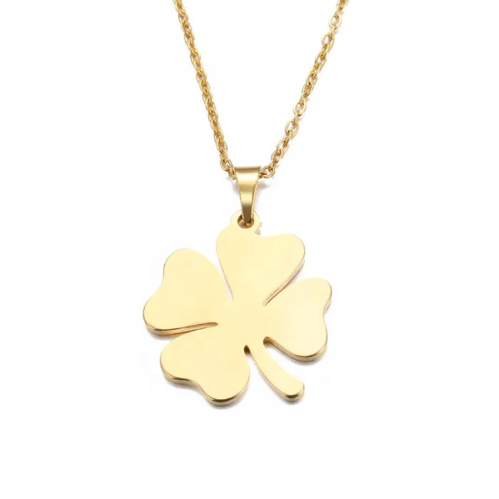 Minimalist Clover Pendant Necklace