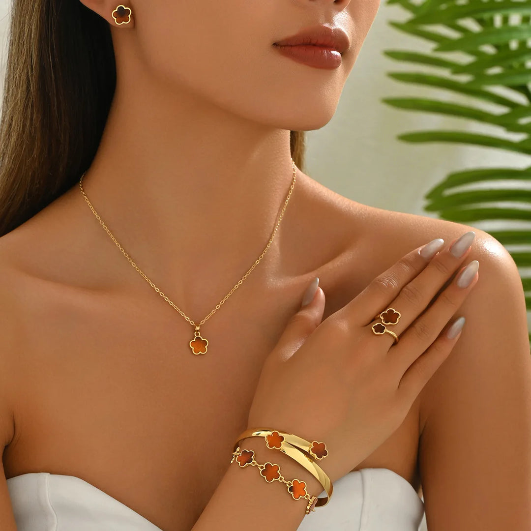 Enamel Clover Gold Jewellery Set