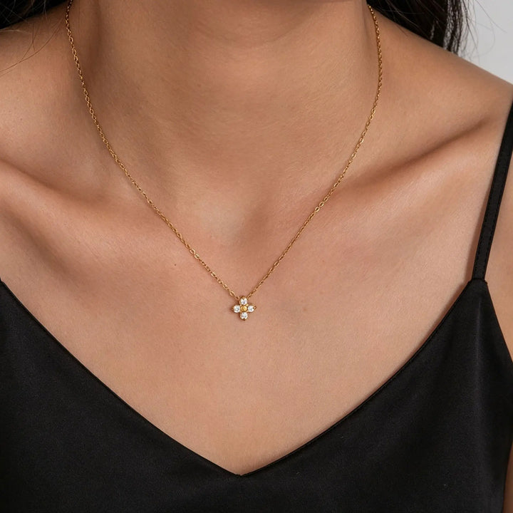 Pavé Clover Collarbone Necklace