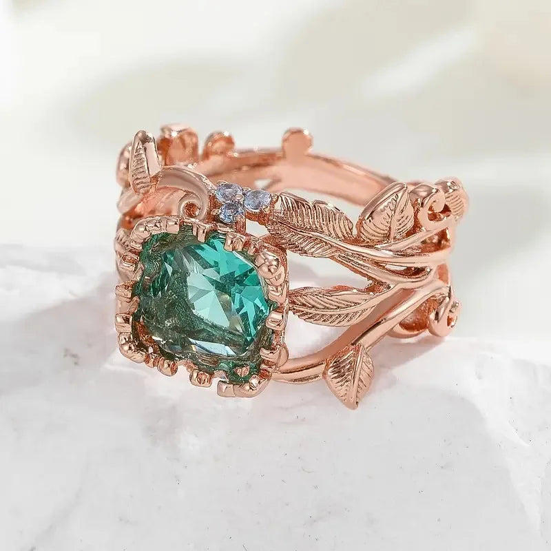 Emerald Ivy Vine Ring