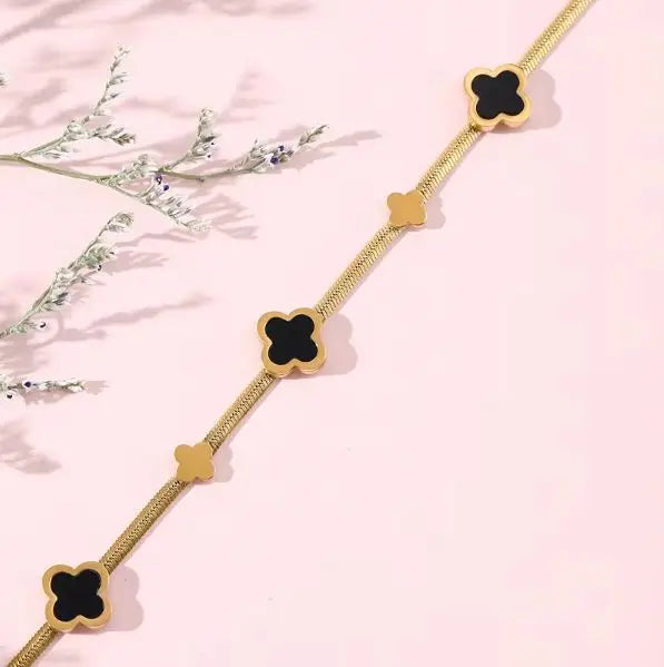 Vintage Clover Station Bracelet
