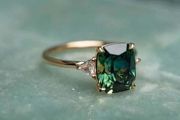 Vintage-Inspired Green Gemstone Ring