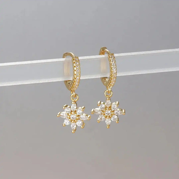 Classic Crystal Snowflake Pendant Set