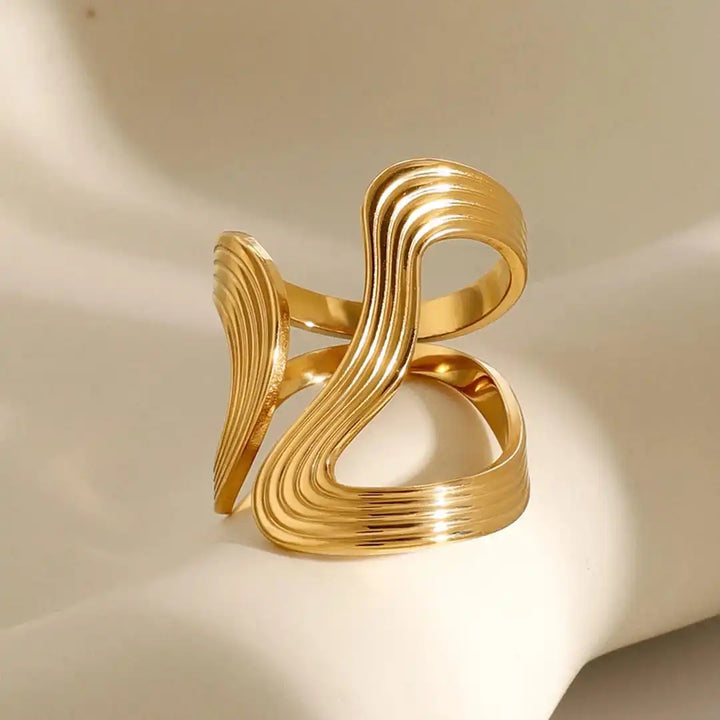 Gold Pearl Necklace