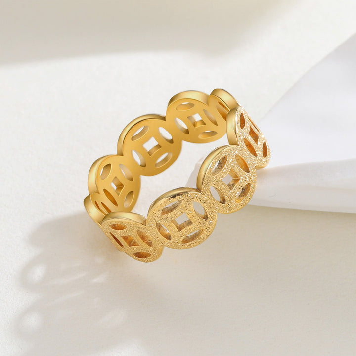 Ella Classic Pattern Ring