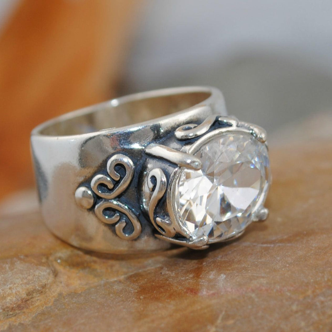 Vintage Single Stone Eye Candy Silver Ring