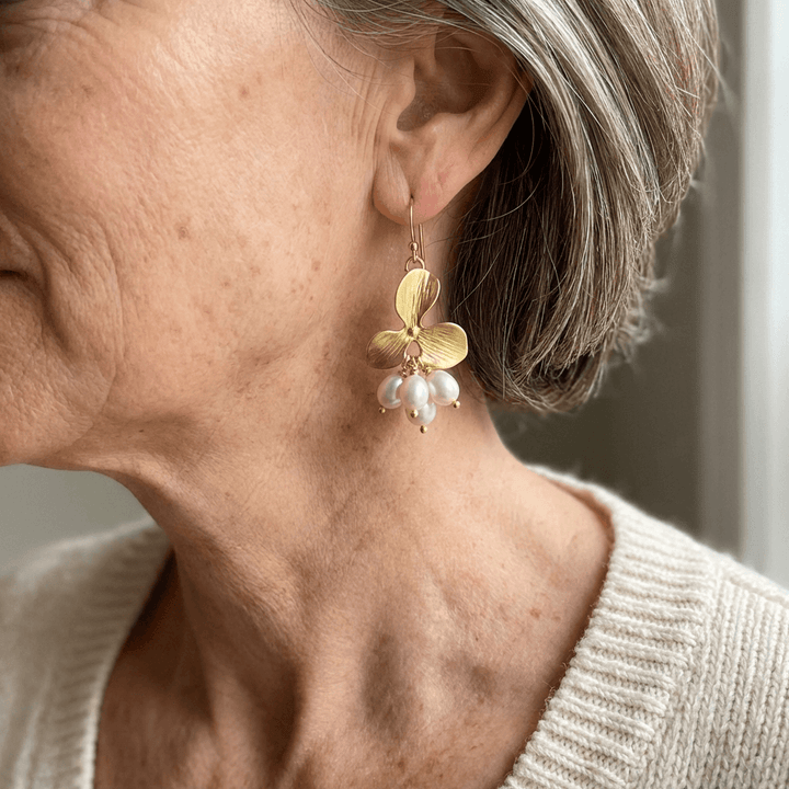 Vintage Flower Pearl Earrings