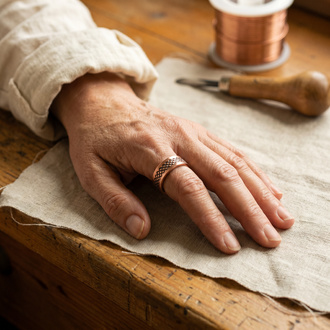 Rose's Grid Copper Ring