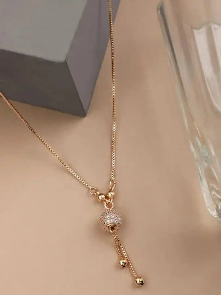 Gold Vintage Pendant Necklace